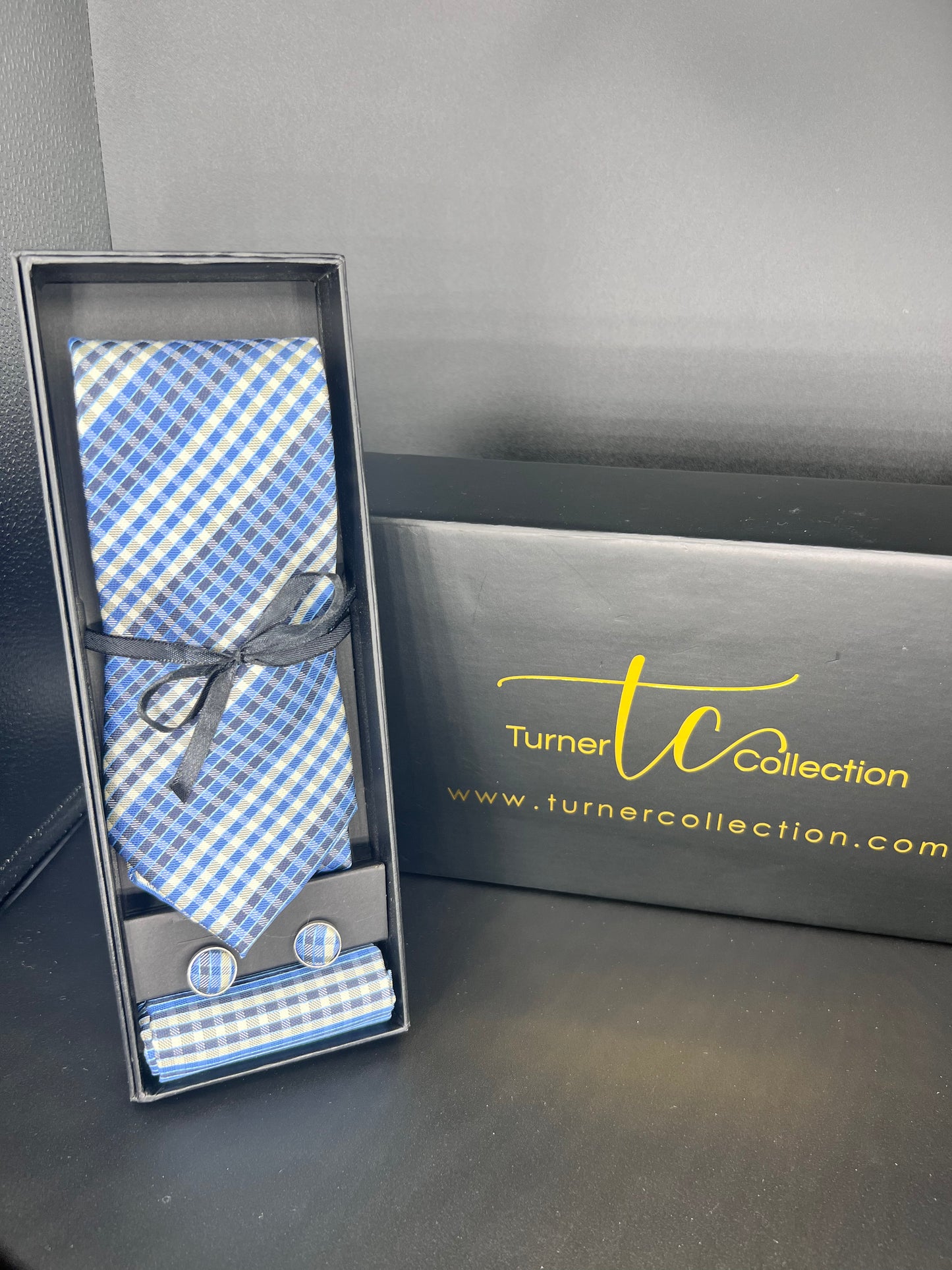 Baby Blue and Blue Pattern